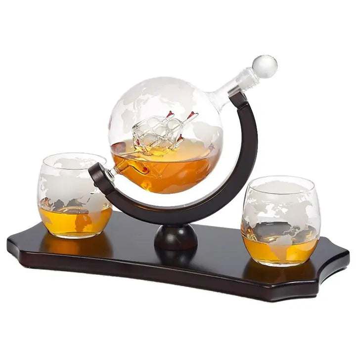 Etched Globe Whiskey Decanter Set + 2 Whisky Glasses