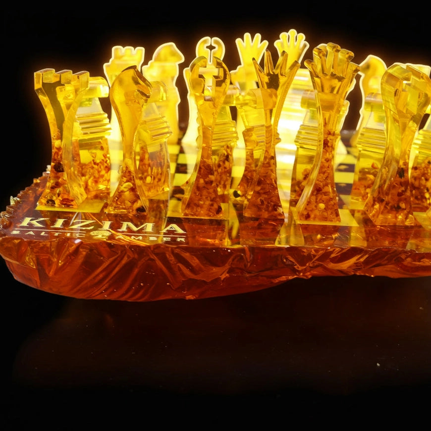 Königsberg Grand Amber Chess Set